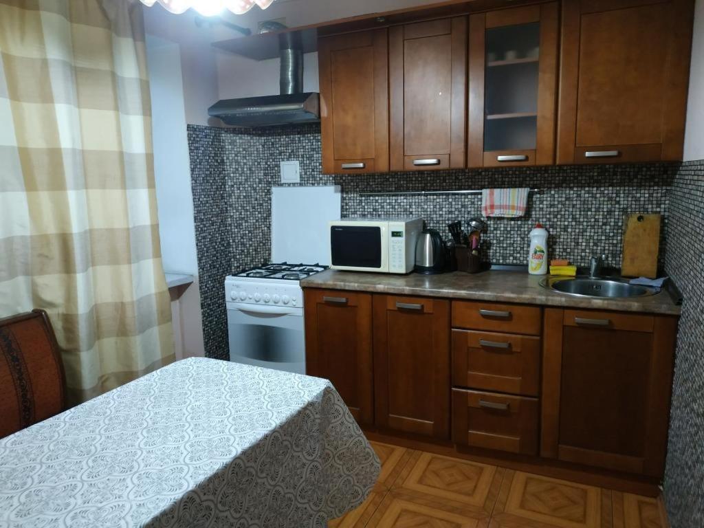 Nice Apartment Near Gulliver 基輔 外观 照片
